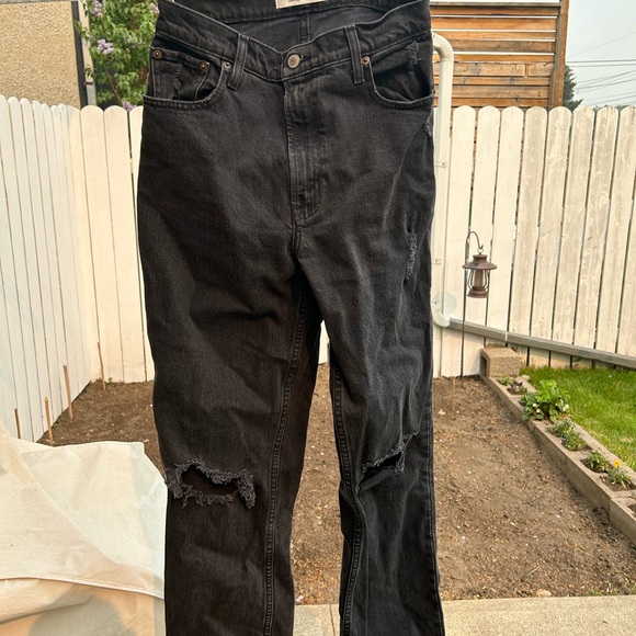 Like new Abercrombie and Fitch ultra high rise Black Jeans - Picture 2 of 2